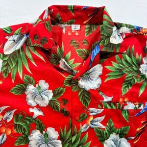V.H.O Hawaiian Shirt Men Small Red Parrot Tropical Floral Short Sleeve Button Up